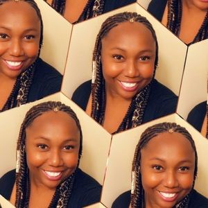 Meet your Posher, Natoshia